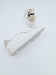 H&ouml;gl  Glammy valkoinen nahka tennari "timantit" koko 4&frac12;