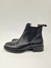 Ten Points Pandora sile&auml; musta nahka chelsea nilkkuri koko 37