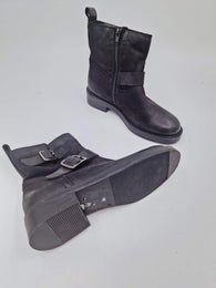 Tamaris musta nahka bikerbootsi koko 37