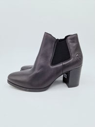 Rieker musta nahka korollinen nilkkuri koko 37