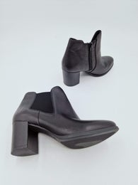 Rieker musta nahka korollinen nilkkuri koko 37