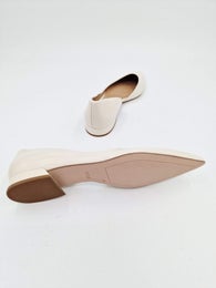 MYYTY H&ouml;gl Basic vaalea lakeri nahka balleriina koko 4&frac12;