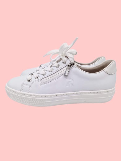 MYYTY VERKOSTA Vastaavia MYYM&Auml;L&Auml;SS&Auml; Rieker valkoinen nahka tennari  koko 37